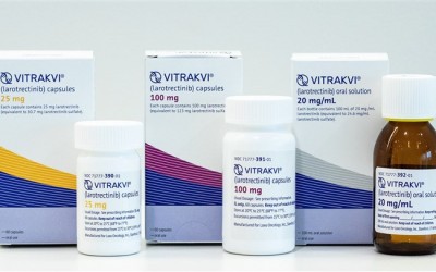 维特拉克（拉罗替尼）Vitrakvi（larotrectinib）说明药厂实拍